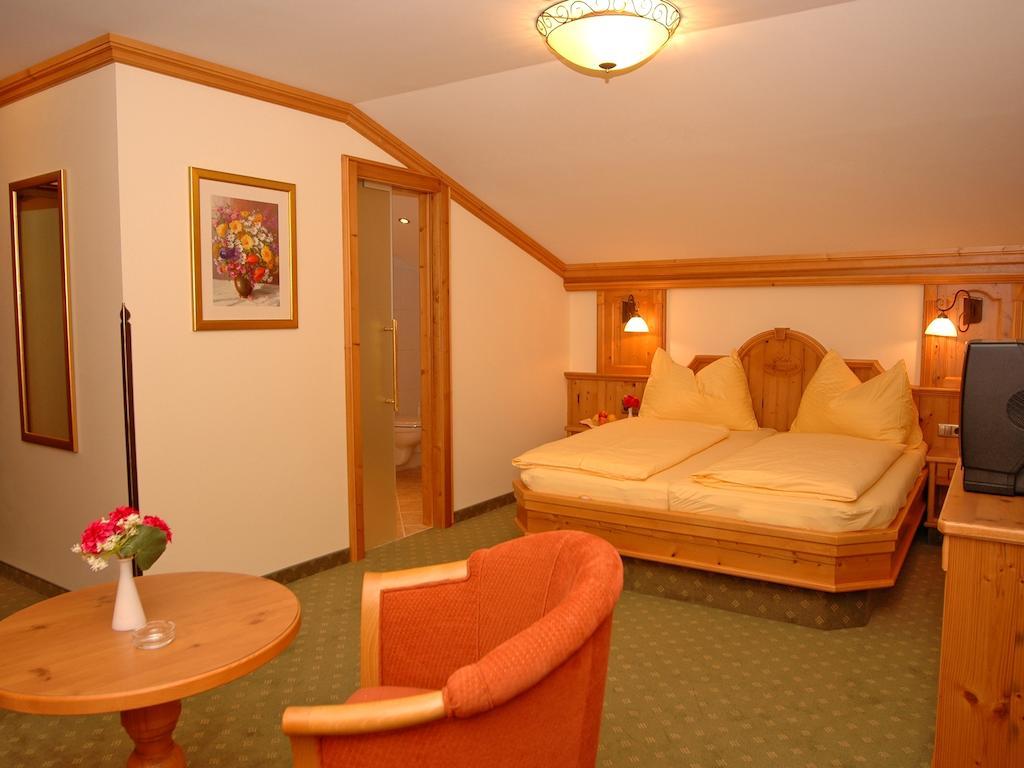 Hotel Garni Alpenland Altenmarkt im Pongau Pokoj fotografie