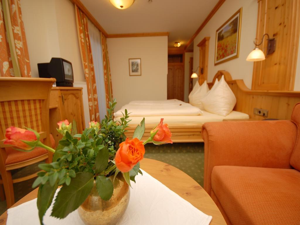 Hotel Garni Alpenland Altenmarkt im Pongau Pokoj fotografie